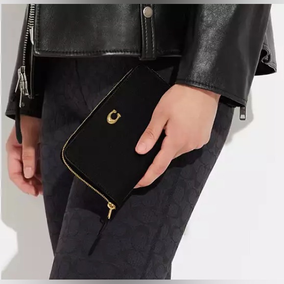 NWT COACH Black Leather Medium Zip Around Wallet - Picture 4 of 13